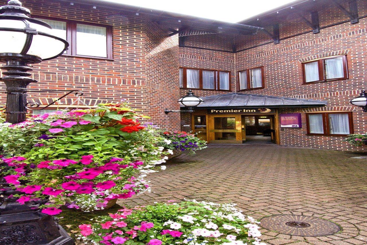 Premier Inn Tonbridge Zewnętrze zdjęcie