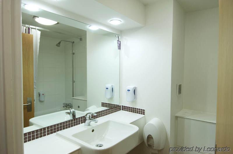 Premier Inn Tonbridge Zewnętrze zdjęcie