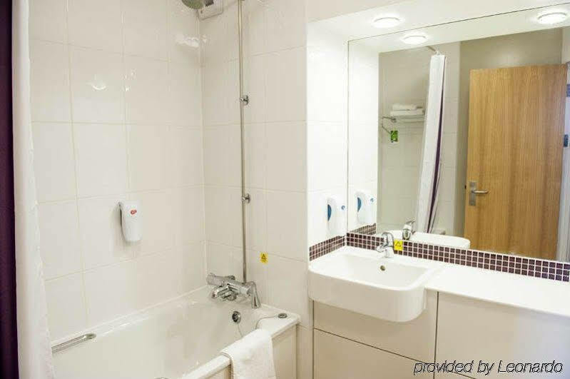 Premier Inn Tonbridge Zewnętrze zdjęcie